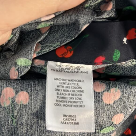 1901 Nordstrom Cherry Print Sleeveless Blouse Size Small - Picture 10 of 10